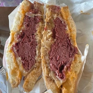 2a – Traditional Corned Beef Reuben