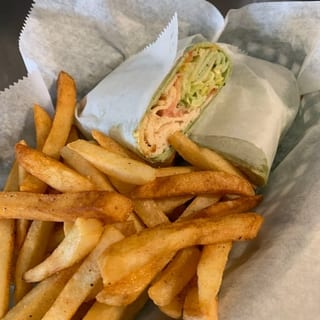 4 – Golden Classic Chicken Wrap